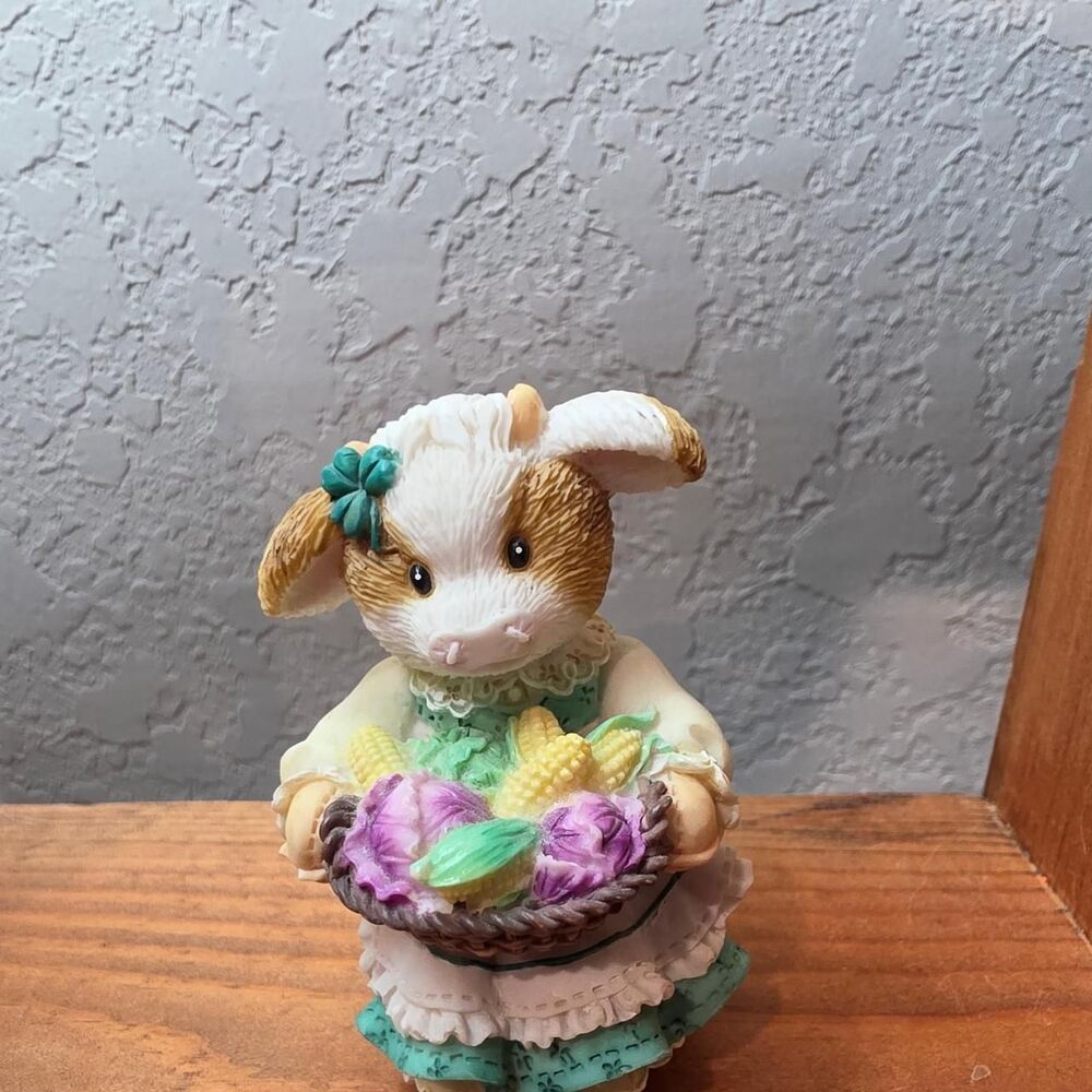 Enesco multi Collectibles
